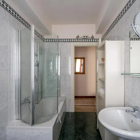 Silvia - Regina Apartman Laglio